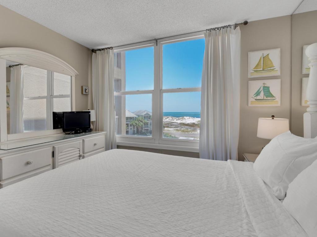 Magnolia House At Destin Pointe II Apartment Room photo